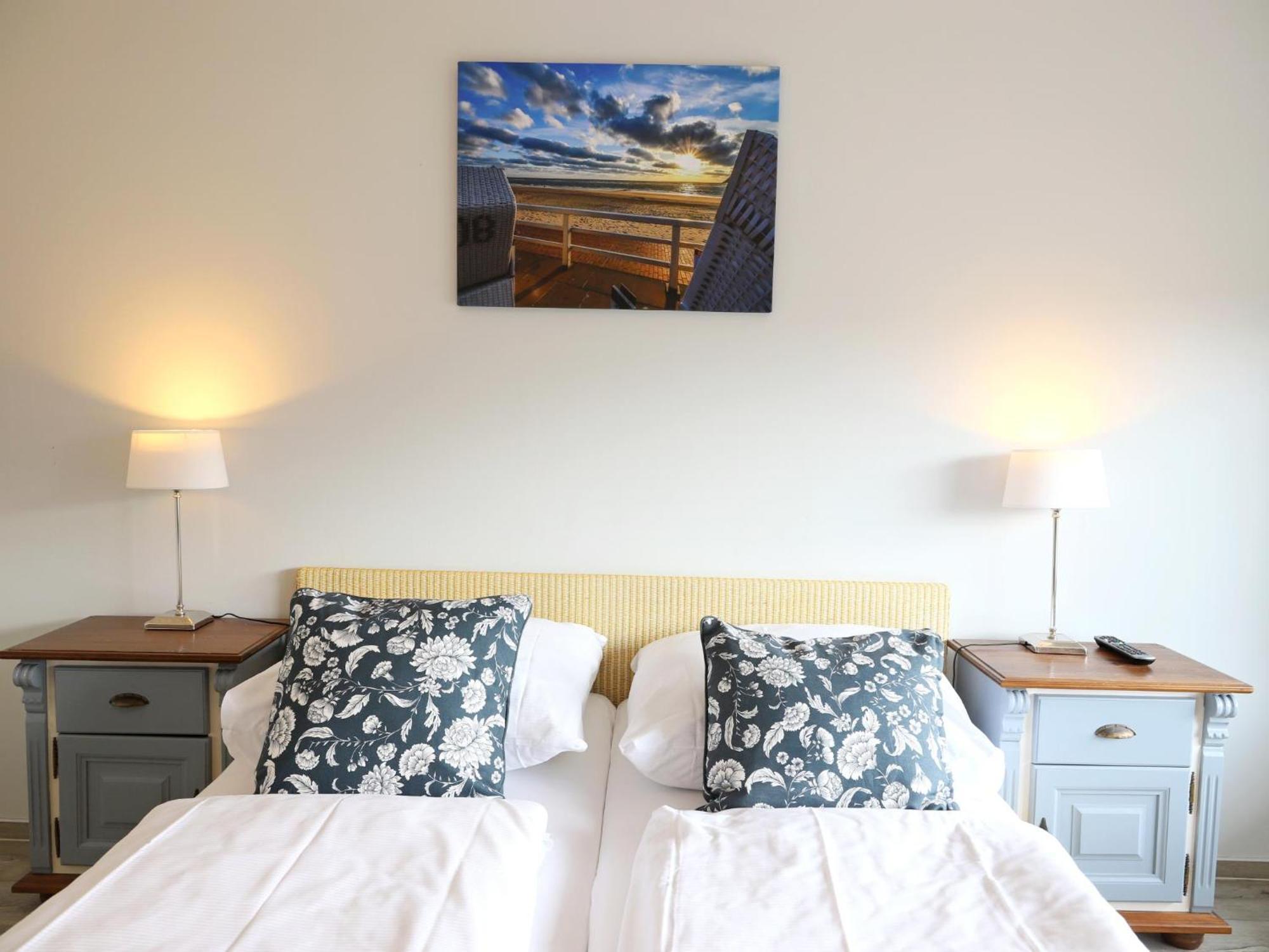 Moderne 2 Zimmerwohnung Mit Grosszuegigem Suedbalkon In Der Ersten Etage Westerland Exterior foto